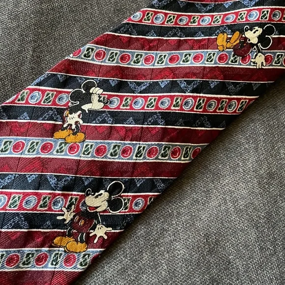 Vintage Disney Store Mickey Mouse striped silk tie 90s - Picture 4 of 4